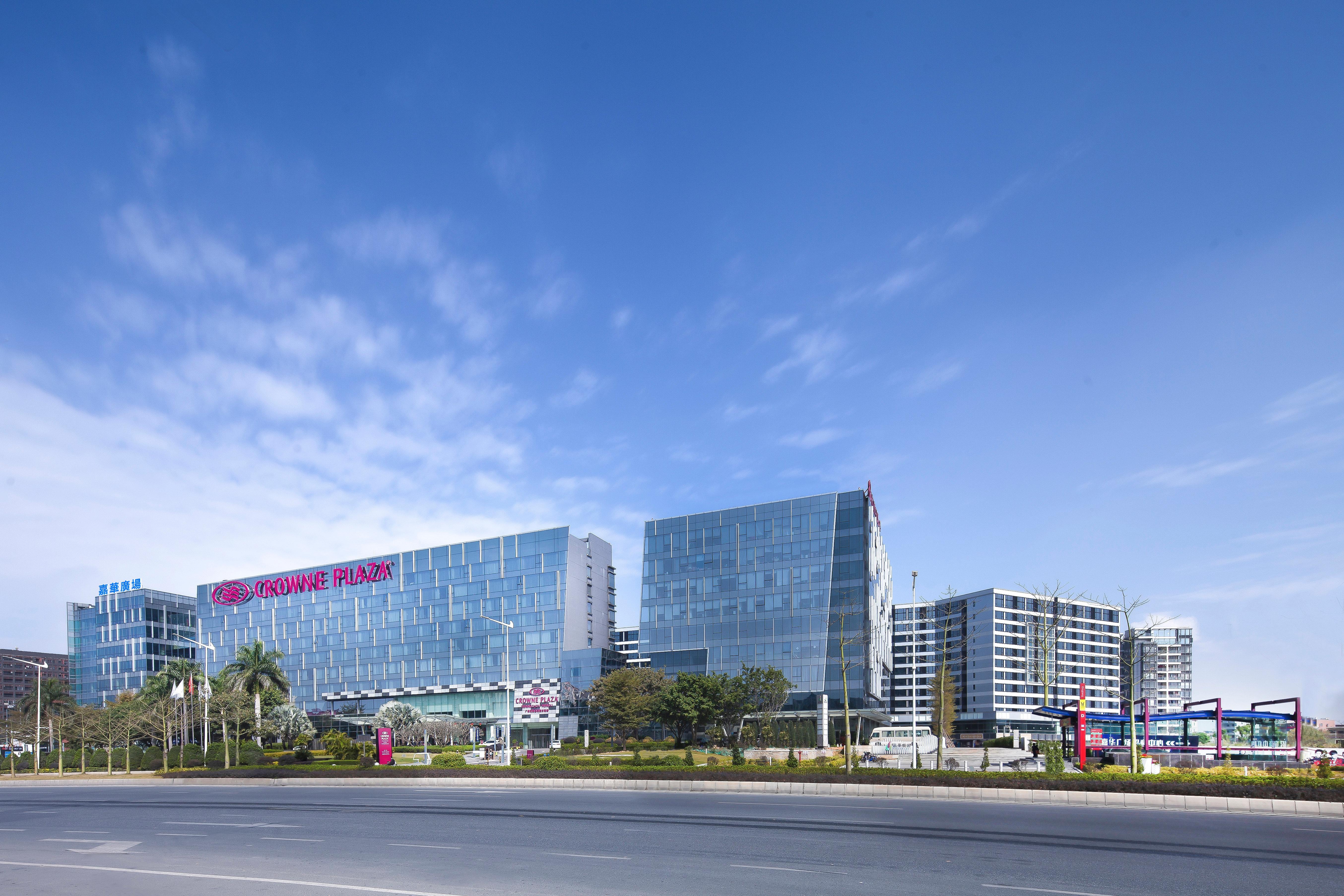 Crowne Plaza Guangzhou Huadu By Ihg - Free Shuttle Bus Between Hotel To Exhibition Center During Canton Fair Eksteriør bilde